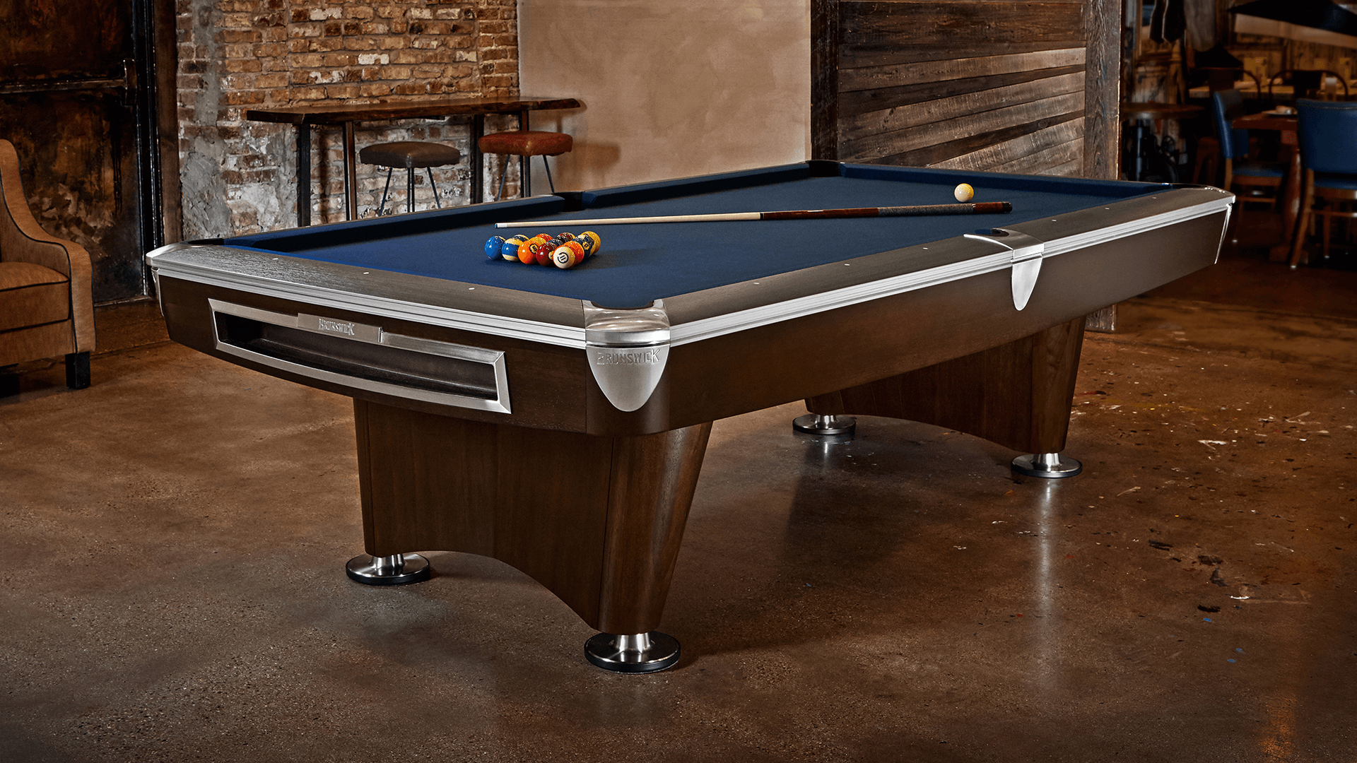 Brunswick Danbury 8 Foot Pool Table with Sahara Contender Cloth and Play  Kit 