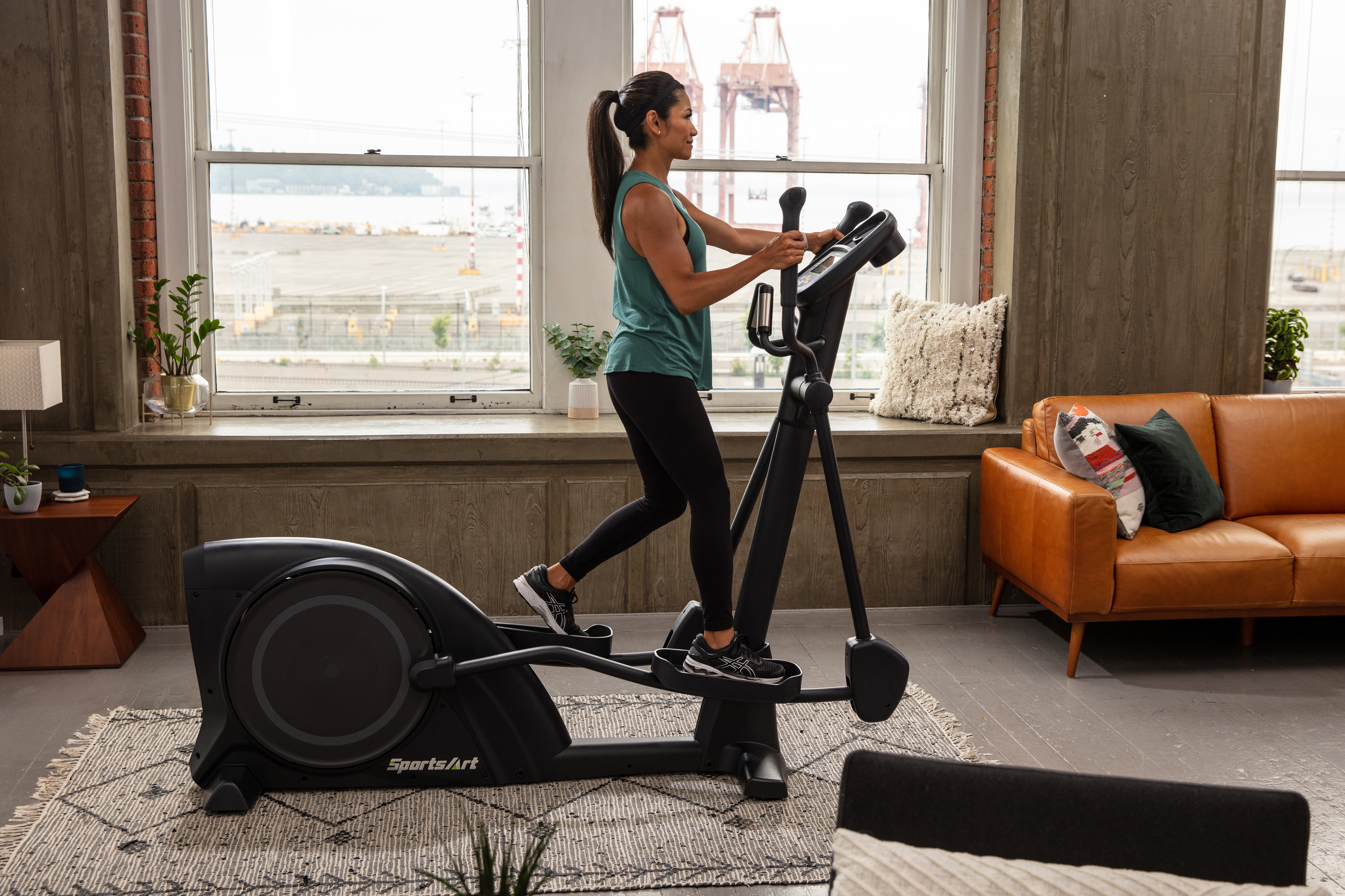 Working out on SportsArt E80C Elliptical