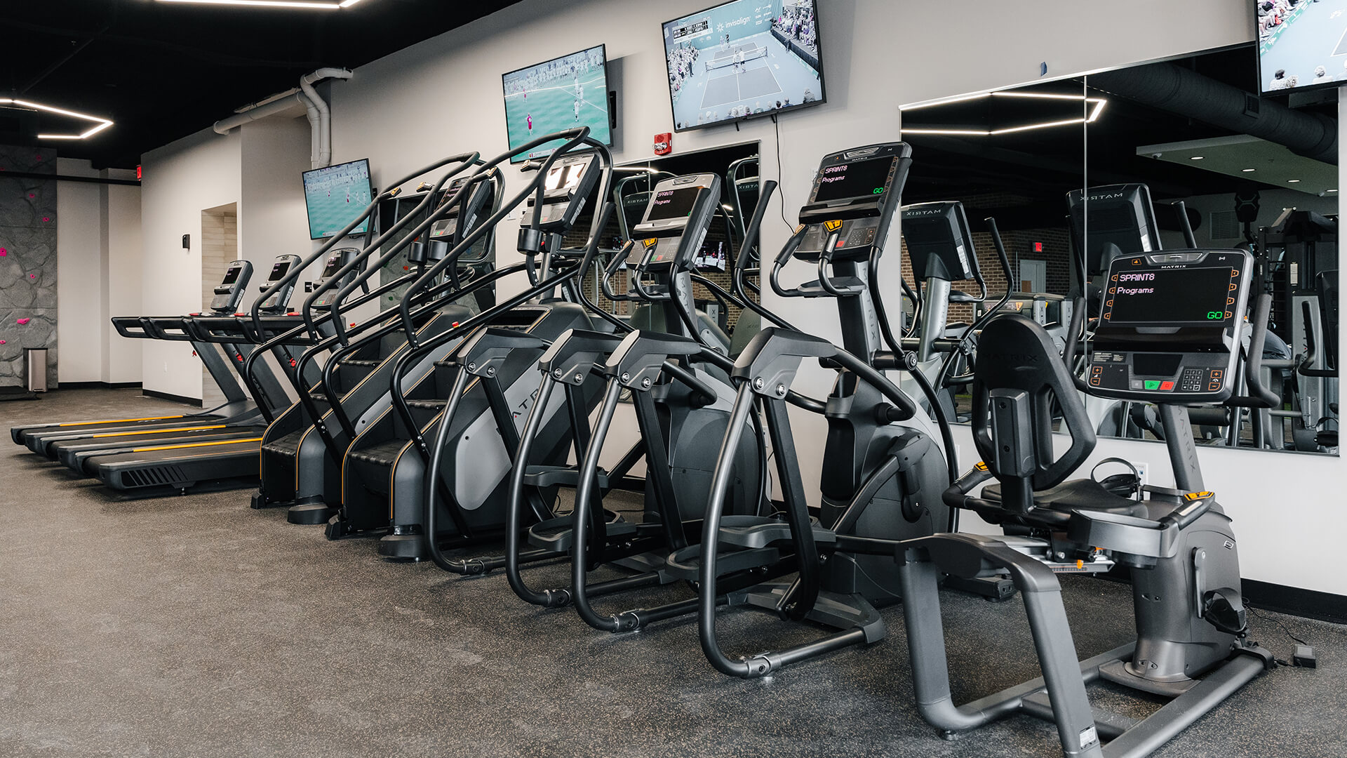 EagleRidge Plaza treadmills and stairclimber